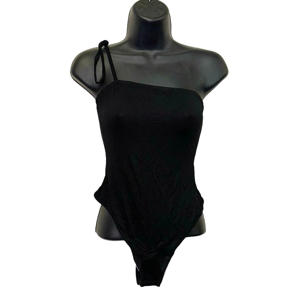 NWT PrettyLittleThing Black One-Shoulder Bodysuit Jersey‎ Knit Asymmetrical 4